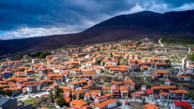 Η φωτογραφία της ημέρας: Πάνω από τον Άγιο Αθανάσιο στο νομό Πέλλας