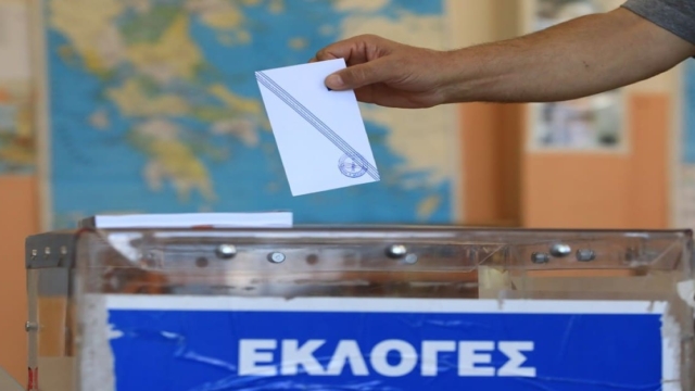 Ποιοι νυν δήμαρχοι της Αττικής μένουν στην θέση τους και ποιοι μαζεόυν τα μπογαλάκια τους