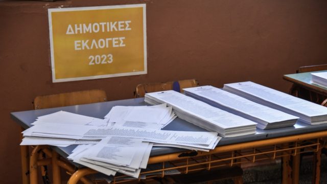 Εκλογικά «παρατράγουδα» στην Εύβοια: Πιάστηκαν στα χέρια για τους υποψήφιους δημάρχους μπροστά στην κάλπη