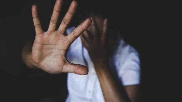 «Με απειλούσε με το όπλο να με σκοτώσει, μου έλεγε αν του κάνω μήνυση θα με βγάλει τρελή» – Η 34χρονη Καμερουνέζα αποκαλύπτει τις στιγμές φρίκης που έζησε με τον αστυνομικό