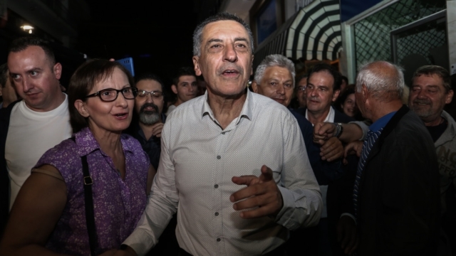 «Θα είμαι ο Δημήτρης, ένας απλός καθηγητής που αλλάζει καπέλο»: Ποιος είναι ο νέος περιφερειάρχης Θεσσαλίας, Κουρέτας; (video)