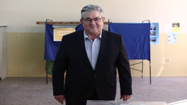 Δημήτρης Κουτσούμπας: Εκτάκτως στο χειρουργείο ο Γενικός Γραμματέας του ΚΚΕ