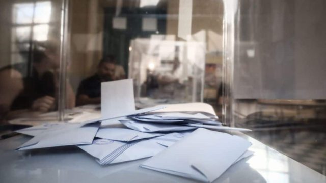 Η Φωτογραφία της Ημέρας: Στον «πυρετό» των εκλογών