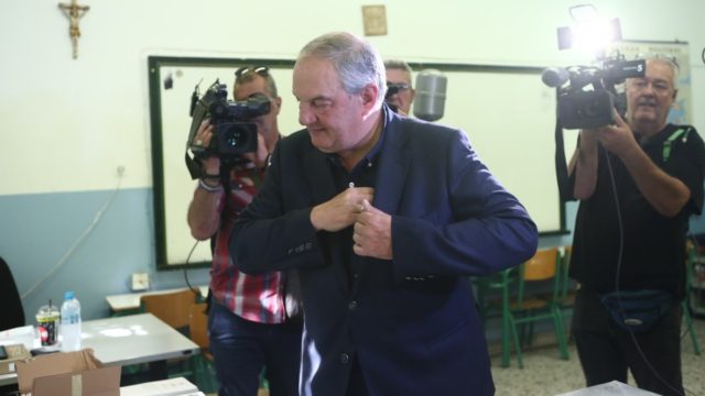Ευτράπελο στην ψήφο του Κώστα Καραμανλή: Πήγε να ψηφίσει χωρίς την ταυτότητά του