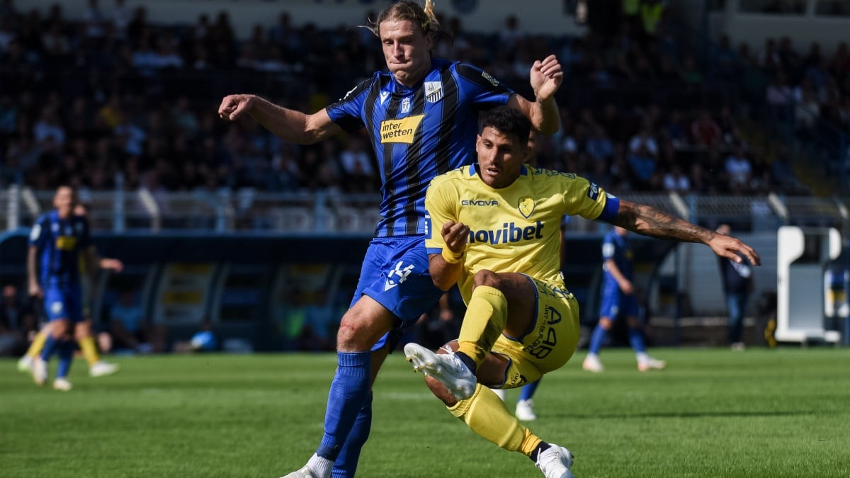Super League: Με μπροστάρη Καρλίτος ήρθε και το δεύτερο τρίποντο για τη Λαμία – «Κατάρρευση» για τον Παναιτωλικό (video)