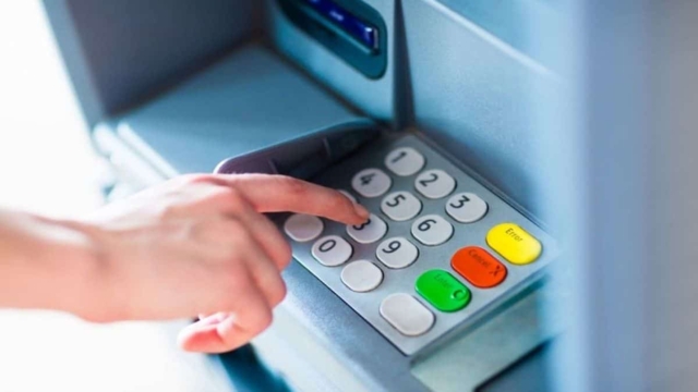 «Λουκέτο» σε εκατοντάδες ATM στην Ελλάδα – Που κλείνουν οριστικά