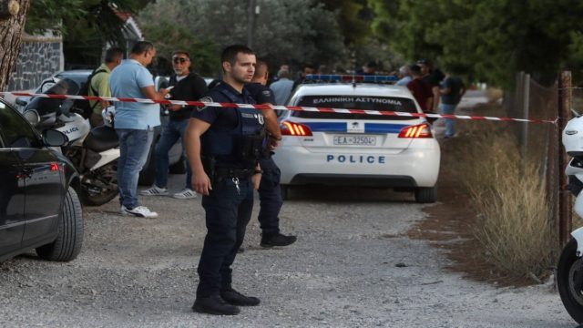 Μακελειό στη Λούτσα: Προφυλακίστηκαν οι δύο Τούρκοι για την ομαδική δολοφονία των έξι ομοεθνών τους