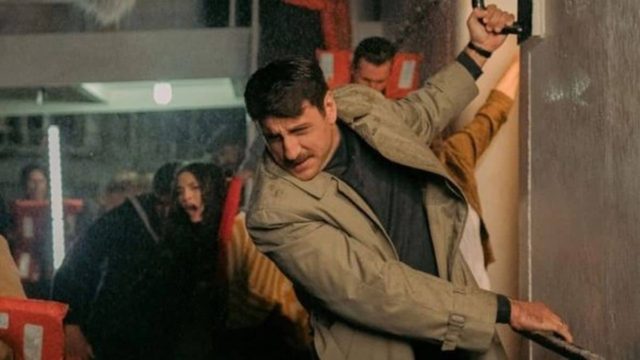 «Το Ναυάγιο»: Πώς γυρίστηκαν οι σκηνές μέσα στη θάλασσα και το κοινό στοιχείο με υπερπαραγωγές του Netflix