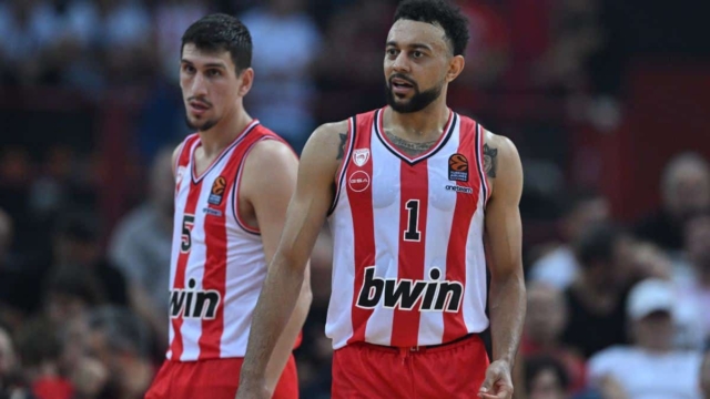 Euroleague: Κυρίαρχος ο Ολυμπιακός διέλυσε την Εφές με 75-57