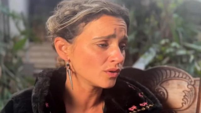 Πόλεμος στο Ισραήλ: «Είδα ανθρώπους να πεθαίνουν γύρω μου! Πήγαιναν από δέντρο σε δέντρο και πυροβολούσαν…» –  Ισραηλινή περιγράφει τη φρίκη σε φεστιβάλ μουσικής (photo)