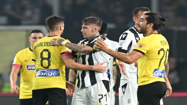 Super League: Στο ρελαντί η ΑΕΚ κόντρα στο… “φάντασμα” του ΠΑΟΚ – Με μια τελική φάση ο Δικέφαλος του Βορρά (Video)