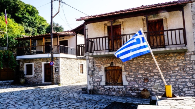 «Αδειάζει» η Αθήνα για την 28η Οκτωβρίου: Η περιοχή με 95% πληρότητα και οι top προορισμοί για τους Έλληνες!