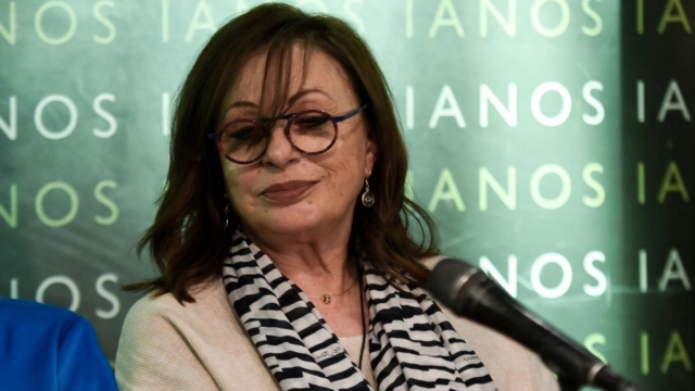 Παραδέχτηκε τον «έρωτά» του μαζί της – «Η Χάρις Αλεξίου είναι το μεγάλο μου απωθημένο!»