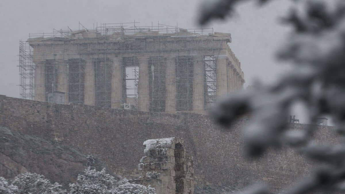 Πολικός «όλεθρος» από τα Μερομήνια: «Καμπανάκι» για τα Χριστούγεννα – Πότε θα πέσουν τα πρώτα χιόνια;