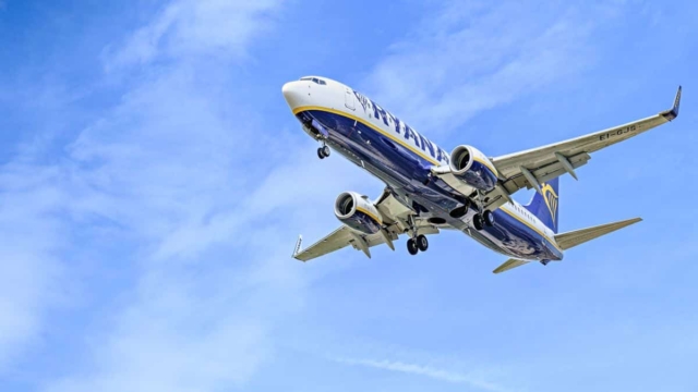 Νέα τρελή προσφορά Ryanair: Εισιτήρια με 14,99 ευρώ για τους πιο hot προορισμούς