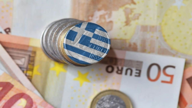 Προϋπολογισμός 2024: Πόσο αυξάνονται οι μισθοί σε Δημόσιο και Συντάξεις; Αναλυτικοί πίνακες