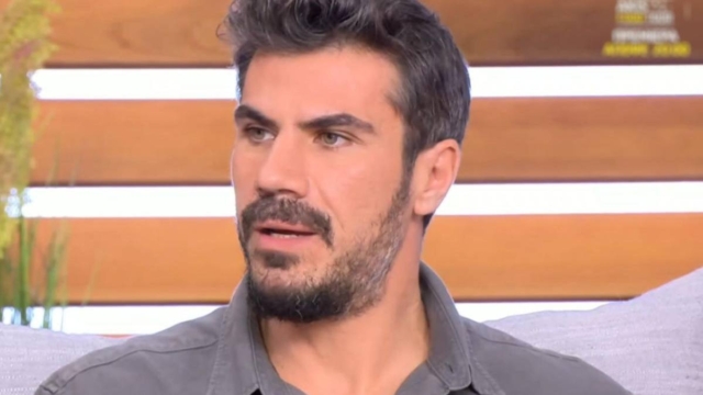 «Μαχητής» ο Άκης Πετρετζίκης: «Θα τα κάνω πάλι από την αρχή, θα ξεκινήσω από το μηδέν»