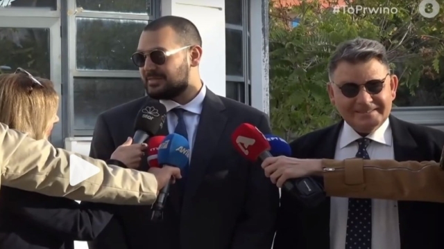 Περήφανος πατέρας ο Αλέξης Κούγιας: «Απολαμβάνω την πρώτη φορά που θα καθίσω στα έδρανα μαζί με τον γιο μου» – Ο 21χρονος Χρήστος ακολουθεί τα νομικά του χνάρια (Video)