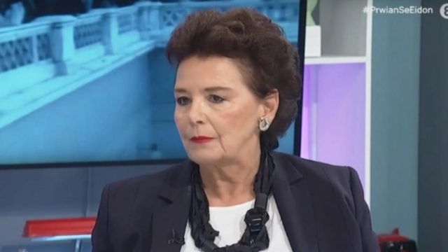 Αντωνία Μοροπούλου: «Λύνει» τη σιωπή της η πρώτη εκφωνήτρια του ραδιοφωνικού σταθμού του Πολυτεχνείου – «Δεν είναι ότι δεν φοβόμασταν, αλλά δεν θέλαμε να μας σκοτώσουν με το κεφάλι κάτω»