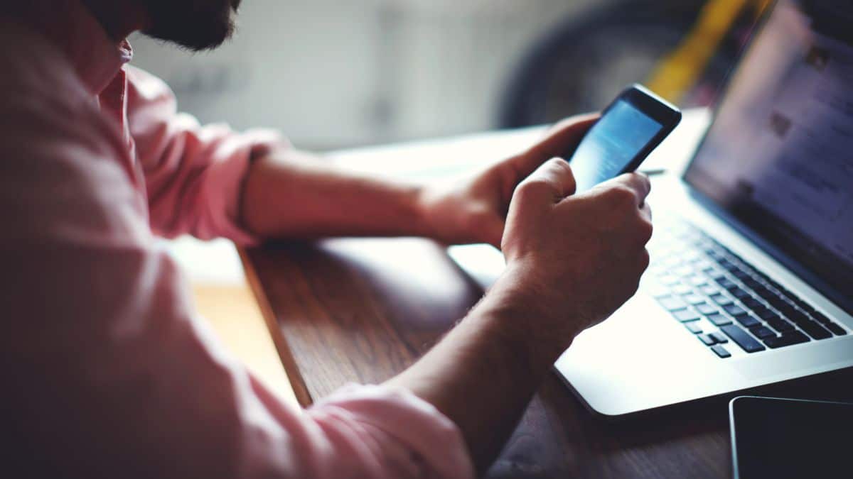 Τεράστια απάτη σε κινητά: Έλαβε αυτό το SMS, το πάτησε και του έκλεψαν 5.800 ευρώ