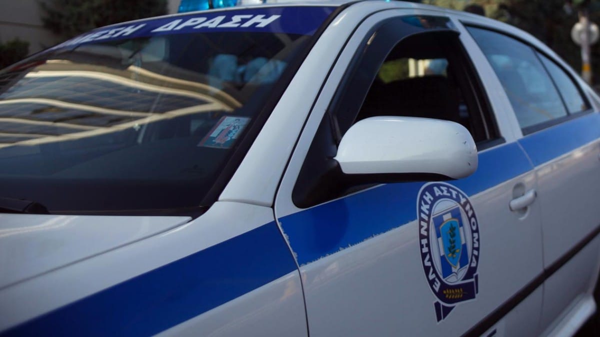 Ελευσίνα: Ανήλικοι απείλησαν μαθητές με σουγιά και τους έκλεψαν – Έξι συλλήψεις