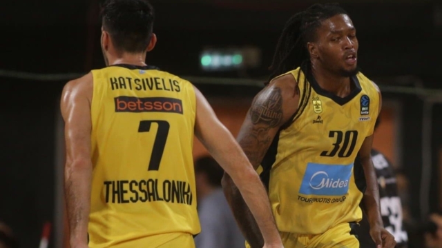 Μπουργκ – Άρης 72-65: Προσπάθησε, αλλά λύγισε στο τέταρτο δεκάλεπτο