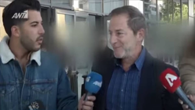 «Δεν είμαι βιαστής»: Επανεμφάνιση Δημήτρη Λιγνάδη μετά από 14 μήνες – Με το χαμόγελο στα χείλη στο Εφετείο (video)
