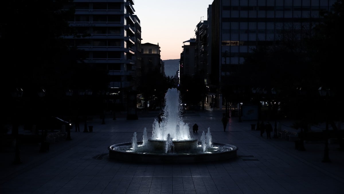 «Μπλακ άουτ» στο κέντρο της Αθήνας: Διακοπές ρεύματος σε αρκετές περιοχές, θα αργήσει η αποκατάσταση – Η ενημέρωση του ΔΕΔΔΗΕ
