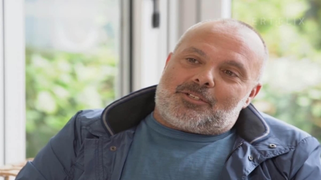 «Μου λέει “καρκίνος”. Υπέφερε! Παρακαλούσα να πεθάνει…» – Η σπαρακτική εξομολόγηση του Δημήτρη Γιαγτζόγλου για τον θάνατο του αδελφού του (Video)