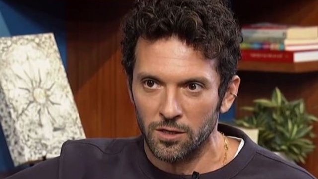 Σοκάρει ο Δημήτρης Μοθωναίος: «Στα 26 μου με χτύπησε αυτοκίνητο, έκανα εγχείρηση στο πρόσωπο…»