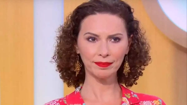 «Έκανα υστερεκτομή. Αφαιρέθηκαν όλα τα εσωτερικά όργανα, η μήτρα, οι ωοθήκες, οι σάλπιγγες…» – Η σοκαριστική περιγραφή της Δώρας Χρυσικού για τον καρκίνο (Video)