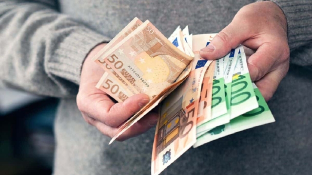 ΔΥΠΑ – e-ΕΦΚΑ: Όλες οι πληρωμές που θα γίνουν την εβδομάδα (6-12/11)