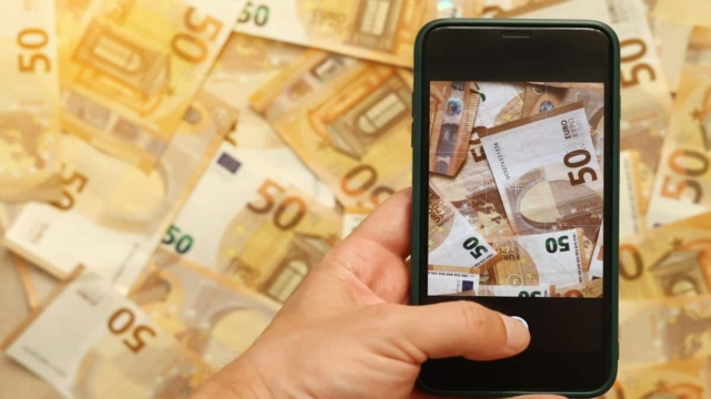 Επιδόματα ανάσα: Πάνω από 2.000 ευρώ στις τσέπες σας μέχρι το τέλος του 2023