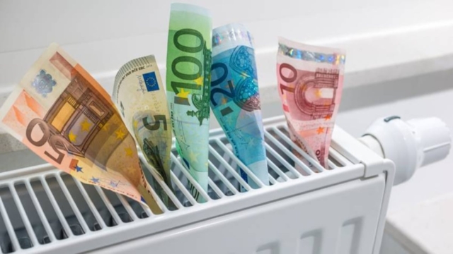 Επίδομα θέρμανσης για πάνω από το 50% των νοικοκυριών: Τα κριτήρια και τι ισχύει για όσους ζεσταίνονται με ηλεκτρικό ρεύμα (video)
