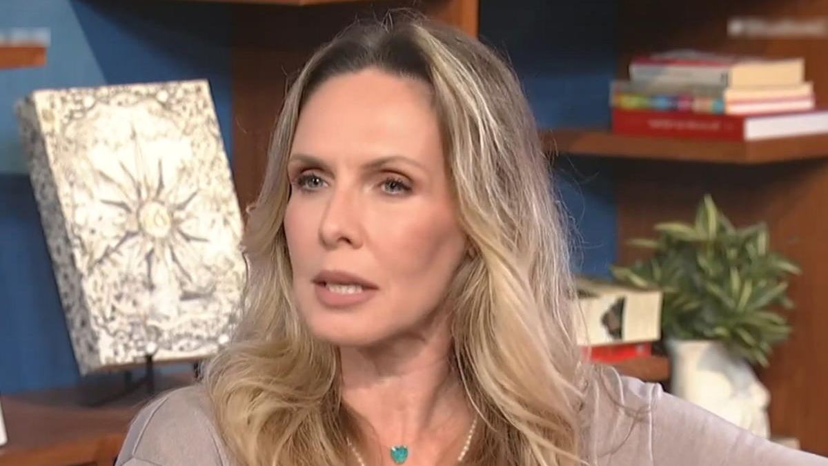 «Άνοιξε» την ψυχή της η Εβελίνα Παπούλια: «Μακάρι η κόρη μου να κάνει λάθη, από αυτά μαθαίνουμε…»