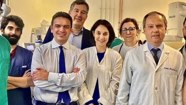 Αθήνα: Γιατροί «ήρωες» έσωσαν 15χρονο κορίτσι από οξύ εγκεφαλικό – Αφαίρεσαν θρόμβο από εγκέφαλο μέσα σε 15 λεπτά