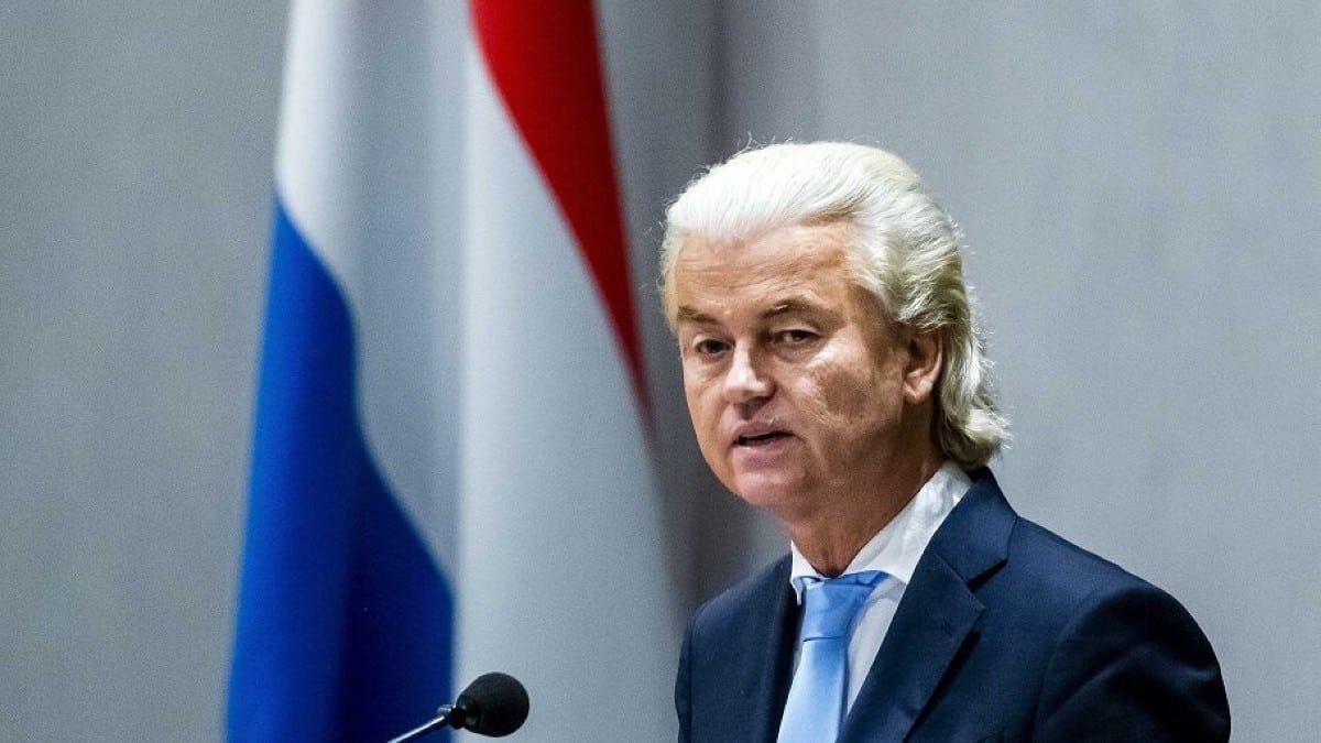 Γκέερτ Βίλντερς ο νέος ηγέτης της Ολλανδίας: Ο ακροδεξιός που έκανε καριέρα βρίζοντας τους Έλληνες – Τι έχει πει για τη χώρα μας (video)