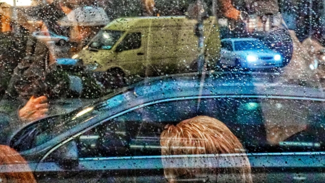 Ήταν μόνο η αρχή: Μαίνεται η κακοκαιρία πάνω από τη χώρα – Πού θα χτυπήσει τις επόμενες ώρες με ισχυρές καταιγίδες και χαλάζι (video)