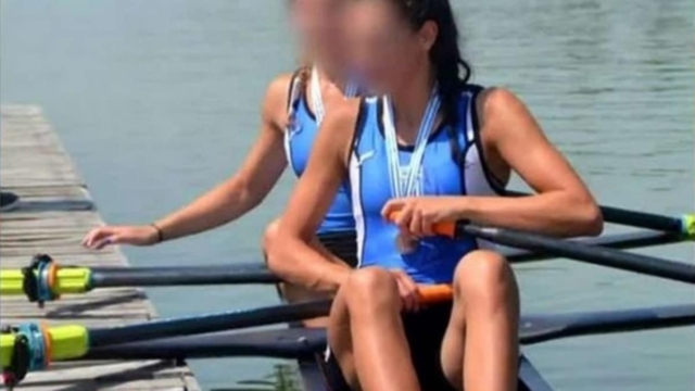 «Μου έχει καταστρέψει ένα κομμάτι της ζωής μου»: Αθλήτρια κωπηλασίας καταγγέλλει βιασμό από τον προπονητή της