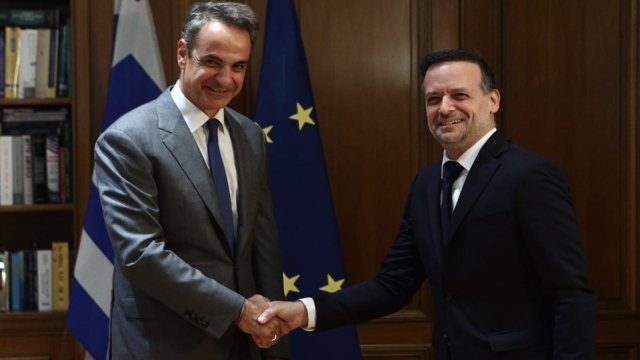 Τετ-α-τετ Μητσοτάκη με Δούκα: Το κλίμα στο Μέγαρο Μαξίμου και οι προτεραιότητες του νέου δημάρχου προς όφελος των δημοτών της Αθήνας (photos)