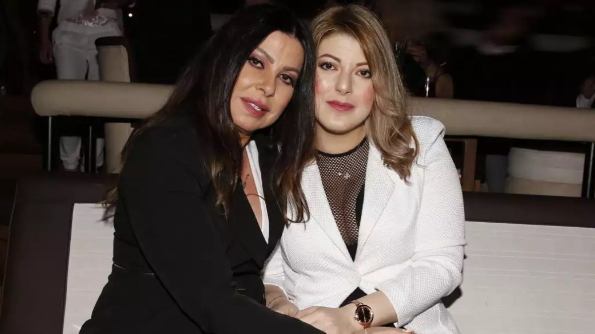«Τ’ αστέρια λάμπουν στον ουρανό κι εσύ στην γη!»: Η έκπληξη της Άντζελας Δημητρίου στην κόρη της για τα γενέθλιά της