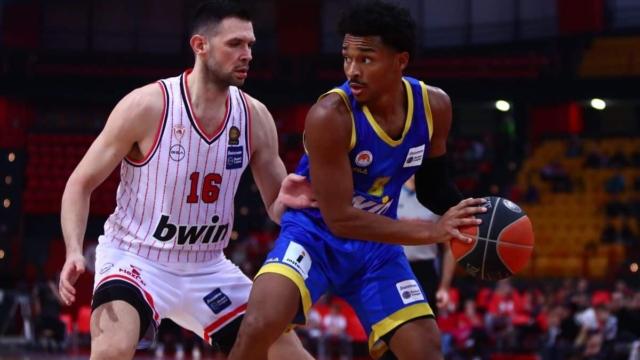 Ολυμπιακός – Περιστέρι 87-74: Έβγαλαν «φτερά» οι ερυθρόλευκοι κόντρα στην ομάδα του Σπανούλη