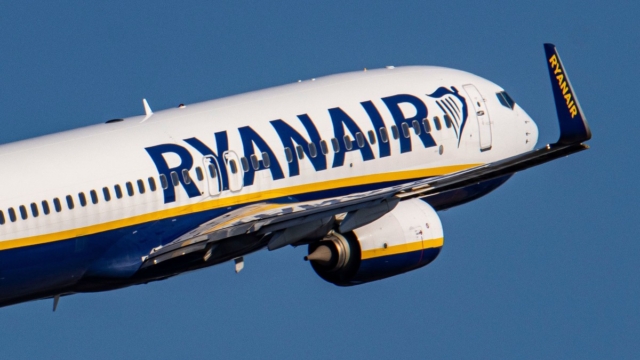 Σπεύσατε: «Χαρίζει» εισιτήρια η Ryanair – Τεράστια προσφορά για 6 πόλεις εξωτερικού!