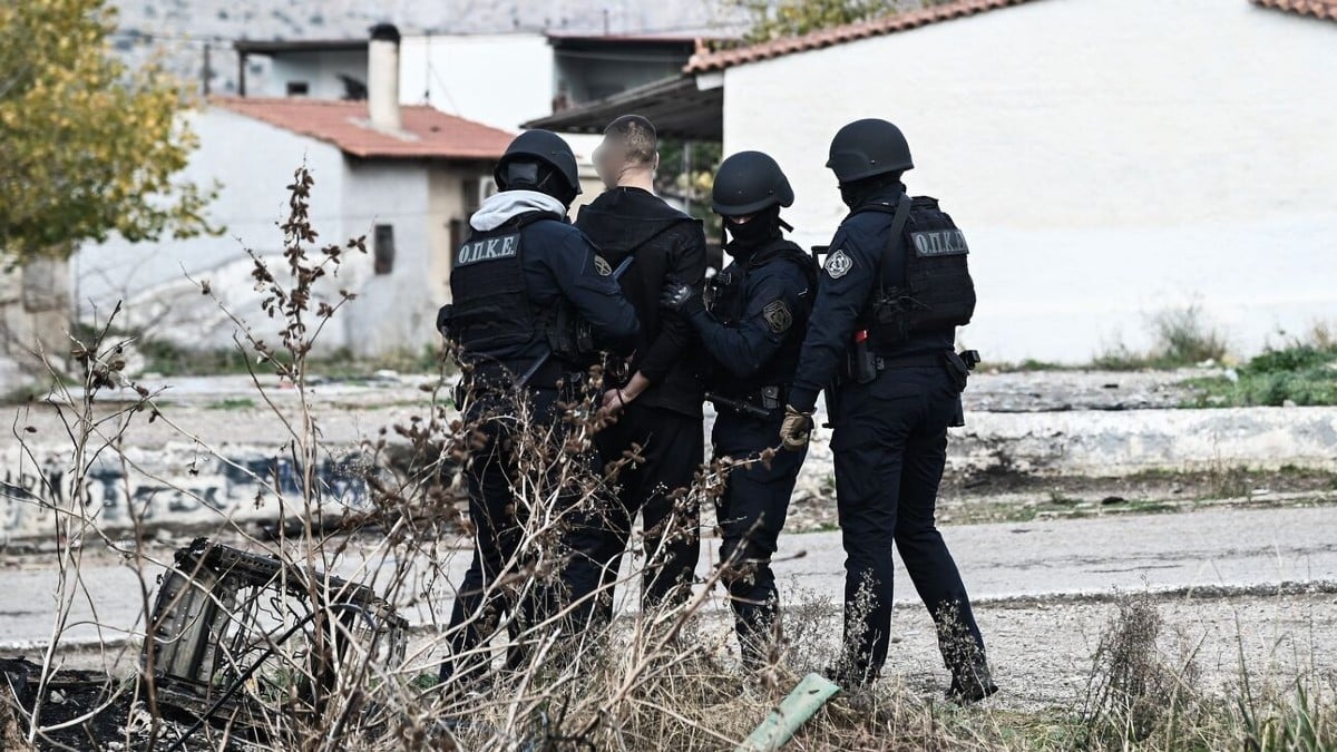 Θεσσαλονίκη: Καταδικάστηκε Ρομά που αρραβωνιάστηκε την 13χρονη κόρη της συντρόφου του – «Δεν το ήξερα ότι είναι κακό, σε εμάς οι περισσότερες παντρεύονται μικρές»