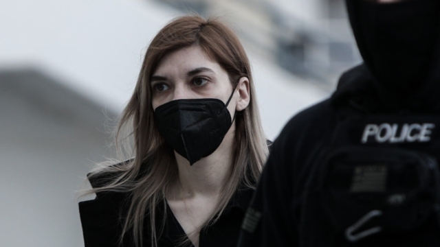 Ρούλα Πισπιρίγκου: Ξεκίνησε η απολογία της, αρνείται όλες τις κατηγορίες – «Ήμουν και θα είμαι η μαμά της Τζωρτζίνας και αυτό το δικαίωμα δε θα μου το στερήσει ποτέ κανείς!» (Video)