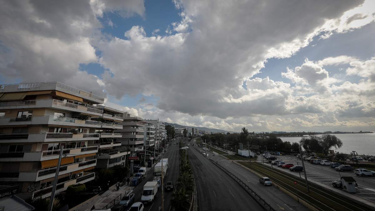 Καιρός σήμερα 20/11: Ηλιοφάνεια με «τσουχτερή» θερμοκρασία – Αναλυτικά η πρόγνωση
