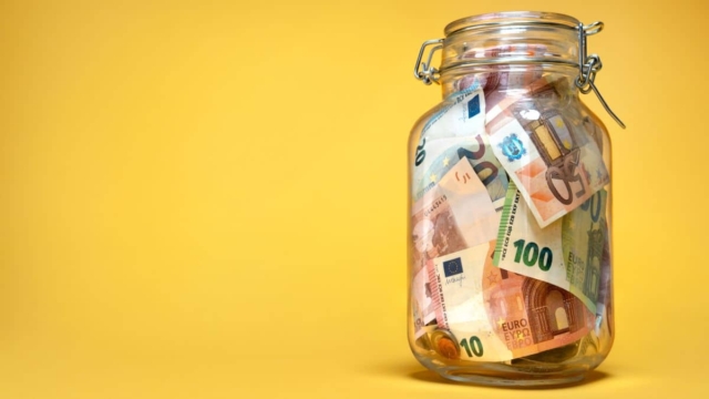 Αυξήσεις και διπλό μπόνους για συνατξιούχους: Οι κατηγορίες και τα ποσά που θα δουν αυξημένα ποσά στους λογαριασμούς τους τον Δεκέμβριο