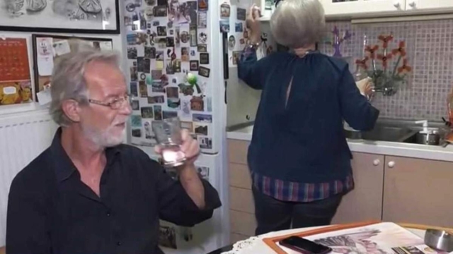 Κάπως πρέπει να τα βγάλουν πέρα: Συνταξιούχοι συγκατοικούν για συντροφιά και οικονομία για να μην καταλήξουν σε γηροκομείο
