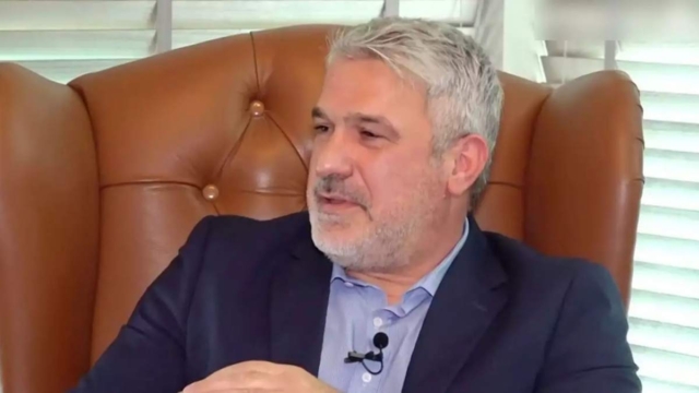 «Μπηχτή» Χαριτάτου για Γιώργο Παπαδάκη; «Στον ANT1 έπαιρνα 4.000 ευρώ και αντίστοιχο πρόσωπο στο κανάλι 100.000 ευρώ»