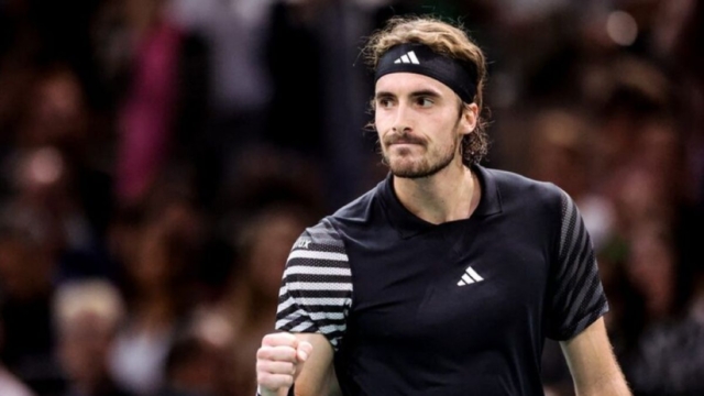 Paris Masters: «Λύγισε» μετά από ματσάρα 2,5 ωρών ο Στέφανος Τσιτσιπάς – Ηττήθηκε από τον Ντιμιτρόφ με 2-1 (video)